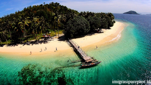 Pulau Cubadak: Keindahan Surga dari Sumatera Barat